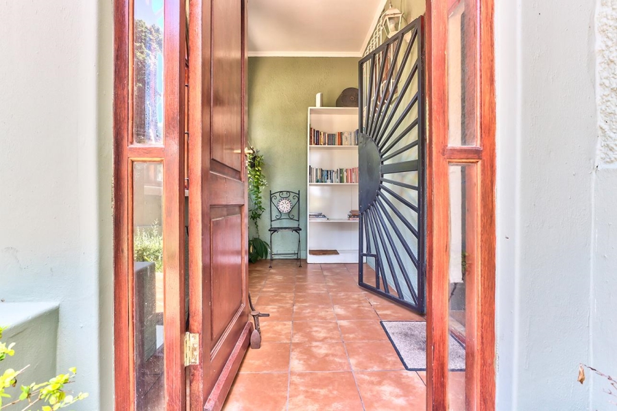 To Let 3 Bedroom Property for Rent in Woodstock Western Cape